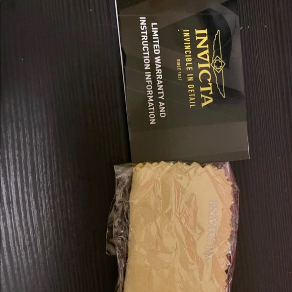 Green and gold invicta watch - Picture 2 of 3